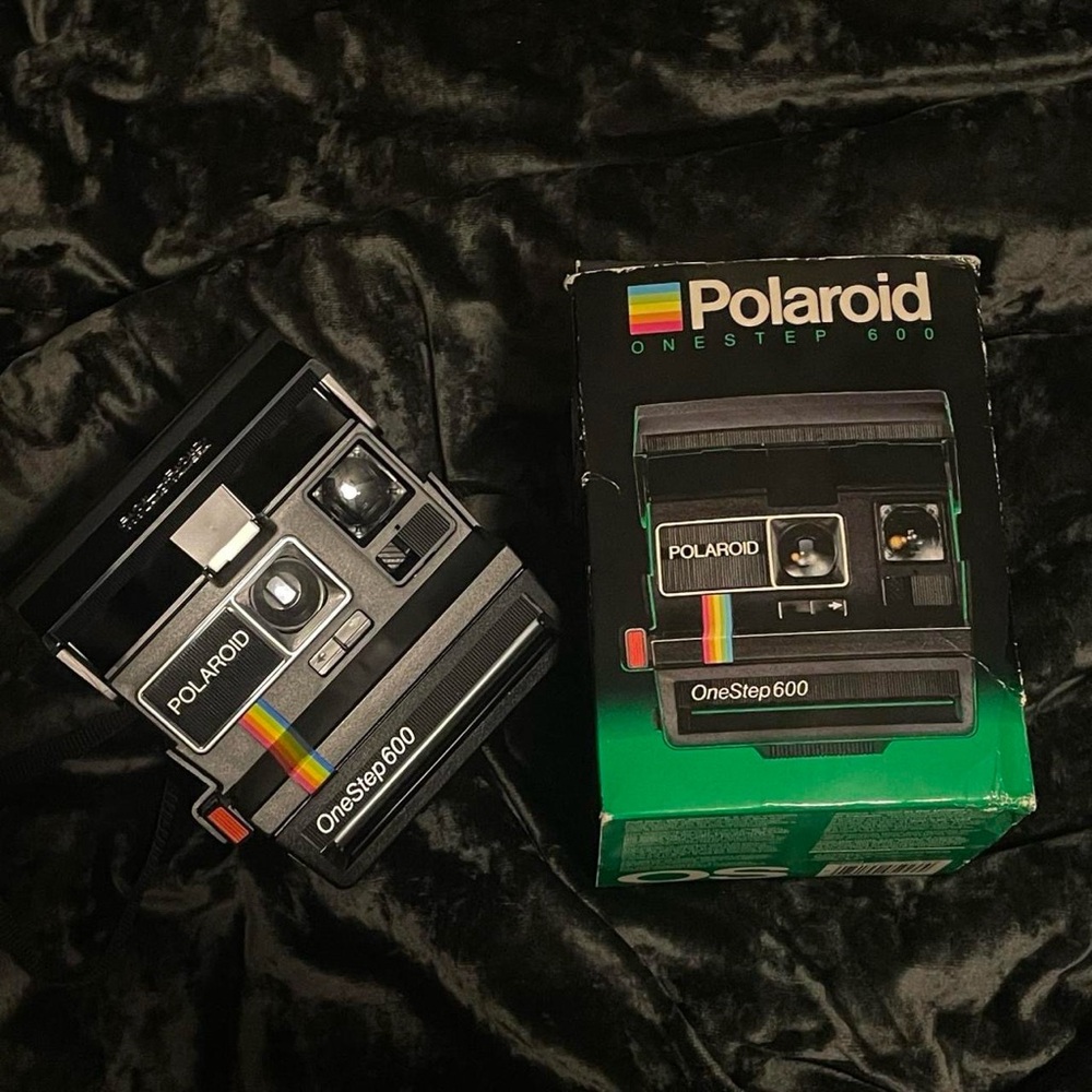 UNTESTED Vintage Polaroid 600
